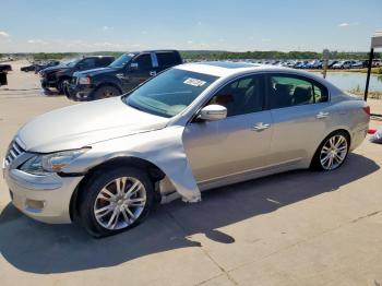  Salvage Hyundai Genesis