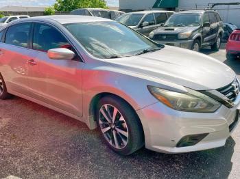  Salvage Nissan Altima