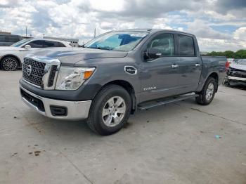  Salvage Nissan Titan
