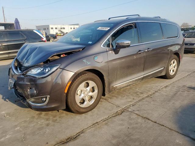  Salvage Chrysler Pacifica