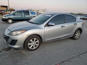  Salvage Mazda 3