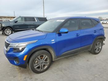  Salvage Kia Seltos