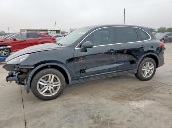  Salvage Porsche Cayenne