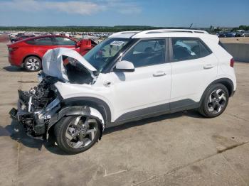  Salvage Hyundai VENUE