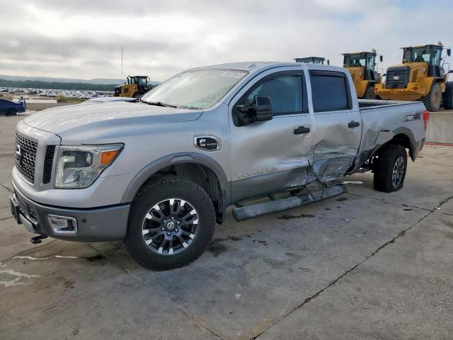  Salvage Nissan Titan