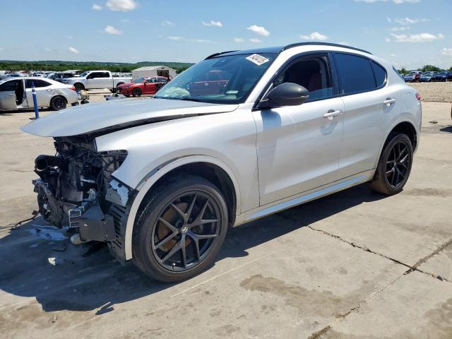  Salvage Alfa Romeo Stelvio