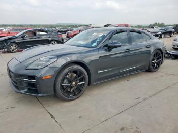  Salvage Porsche Panamera