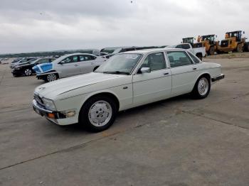  Salvage Jaguar XJ