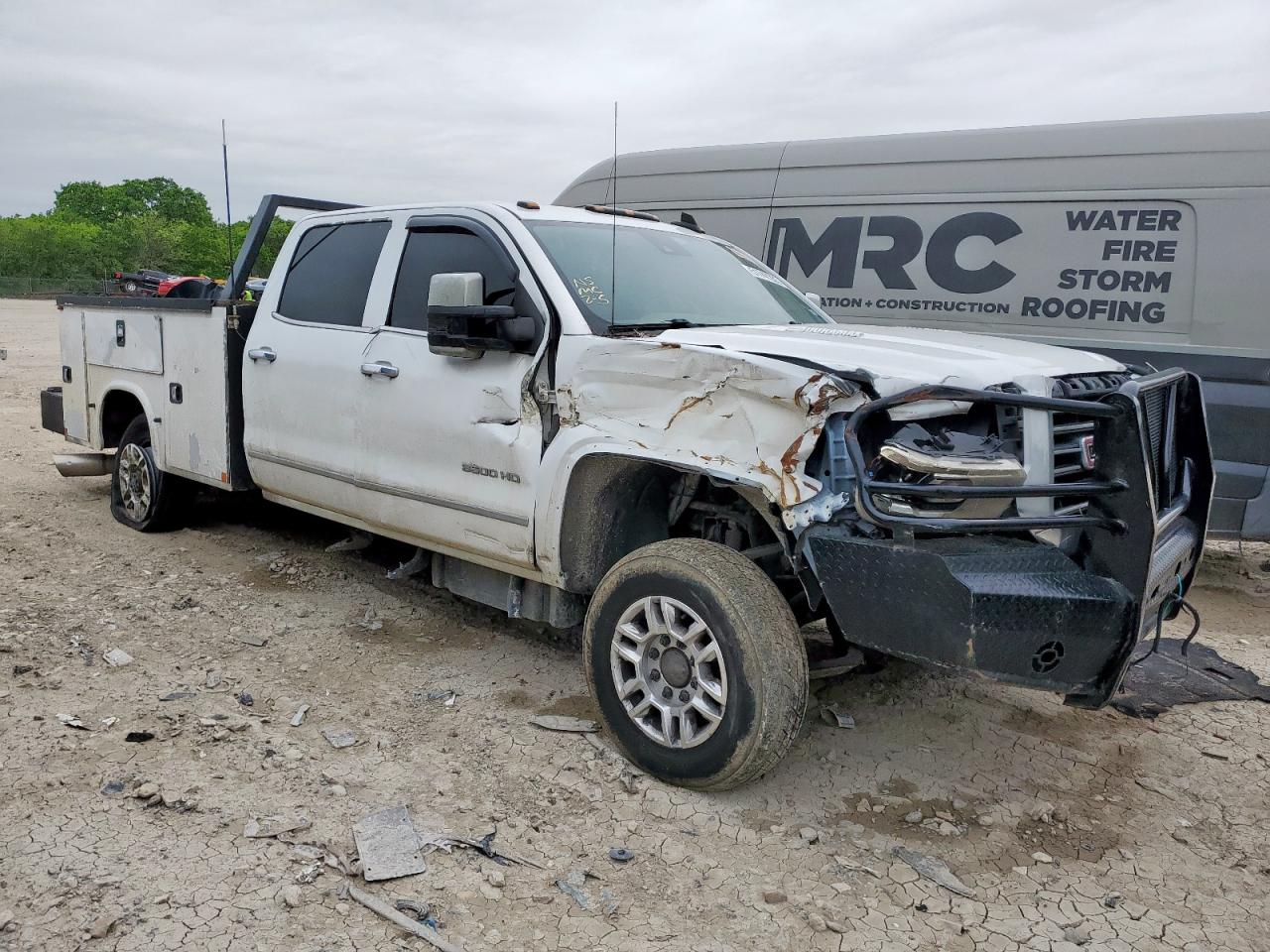 GMC Sierra K3500 Slt Image 2