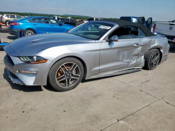  Salvage Ford Mustang