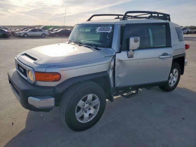 Salvage Toyota FJ Cruiser
