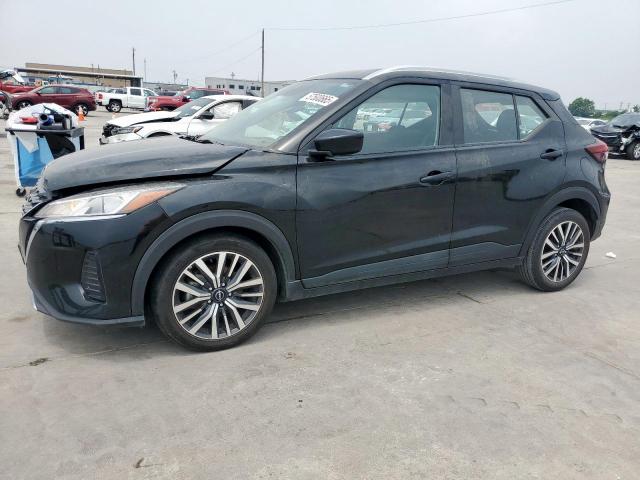  Salvage Nissan Kicks