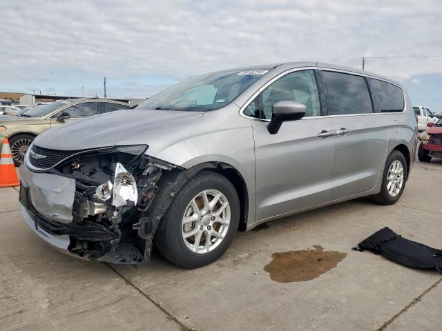 Salvage Chrysler Pacifica