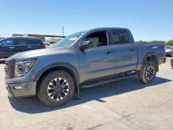  Salvage Nissan Titan