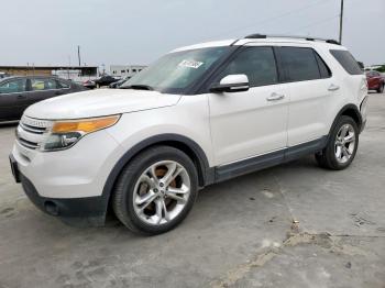  Salvage Ford Explorer