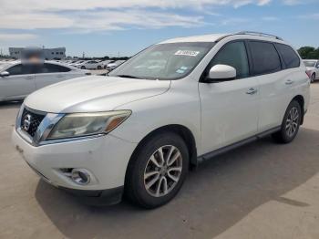  Salvage Nissan Pathfinder