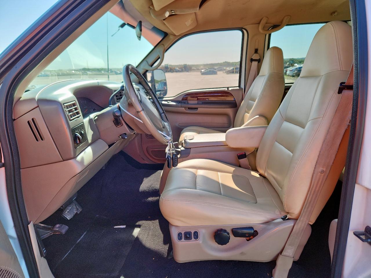 Ford F-250 Super Duty Image 7