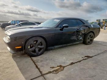  Salvage Dodge Challenger