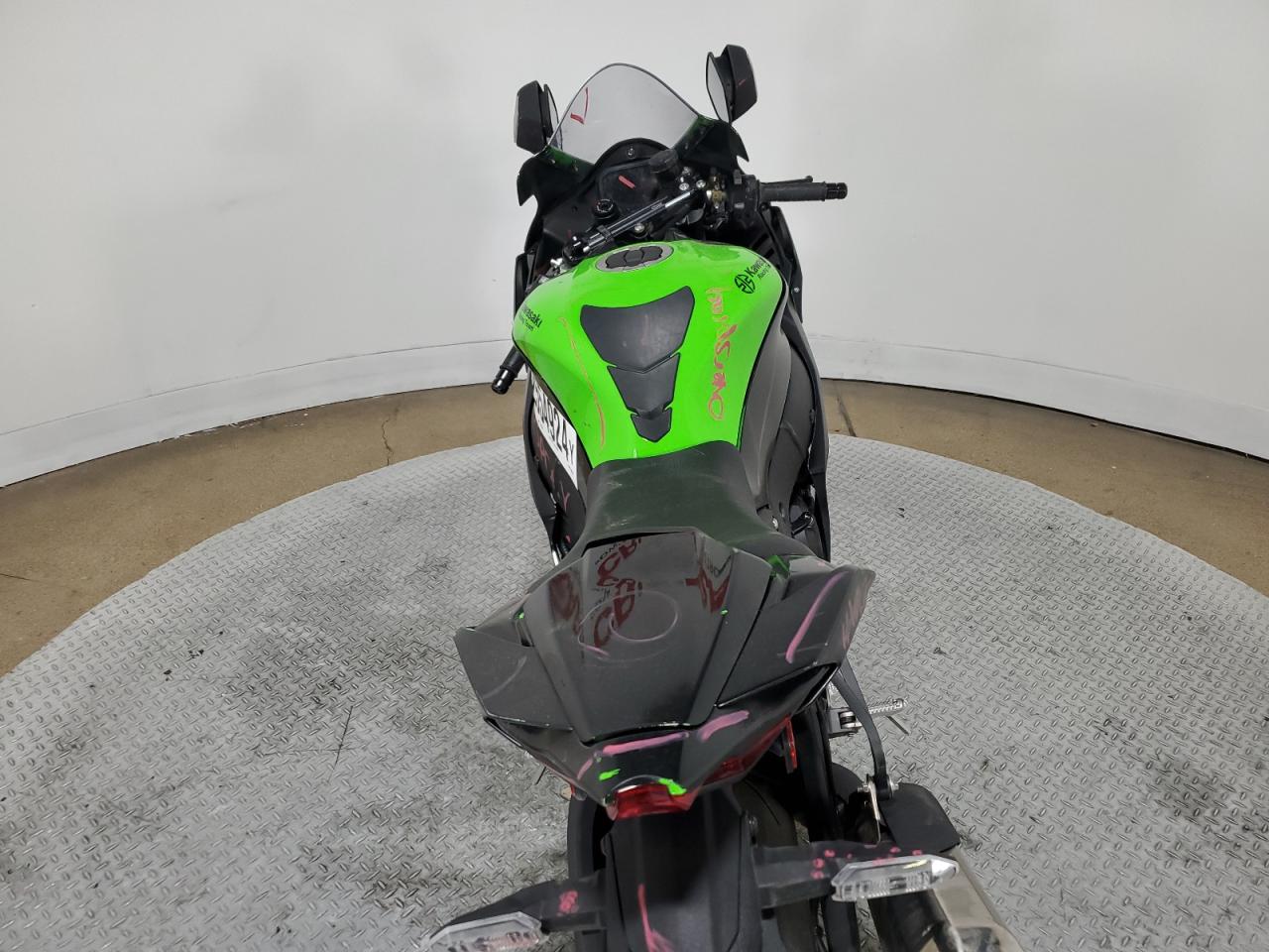 Kawasaki Zx1002 T T Image 8