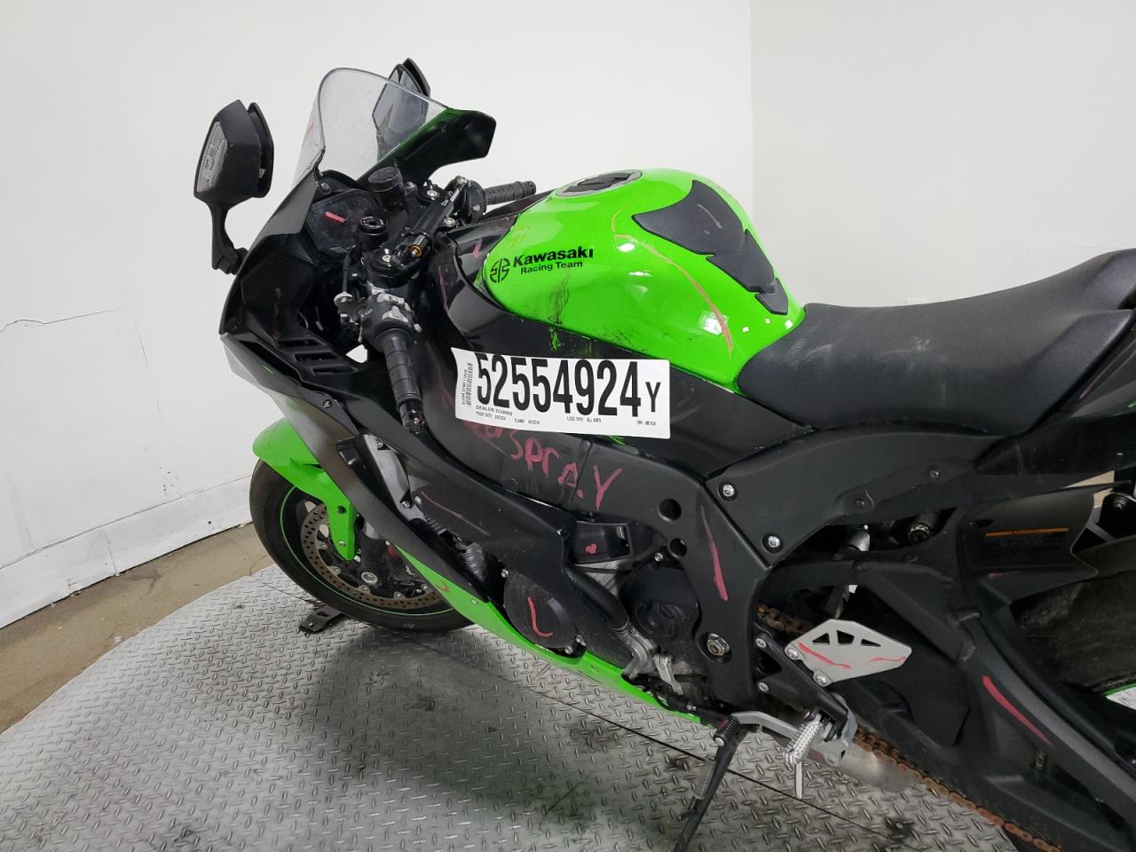 Kawasaki Zx1002 T T Image 6
