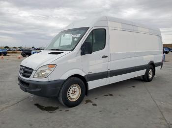  Salvage Mercedes-Benz Sprinter