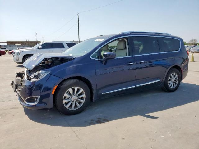  Salvage Chrysler Pacifica
