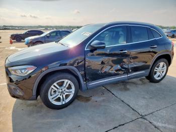  Salvage Mercedes-Benz GLA