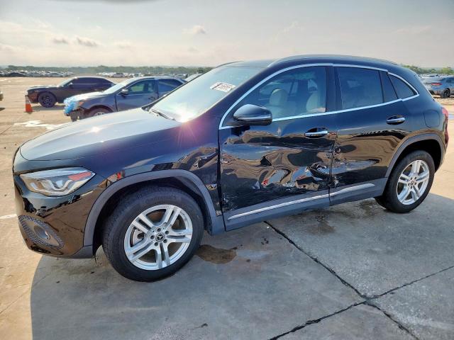  Salvage Mercedes-Benz GLA