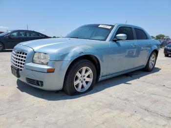  Salvage Chrysler 300