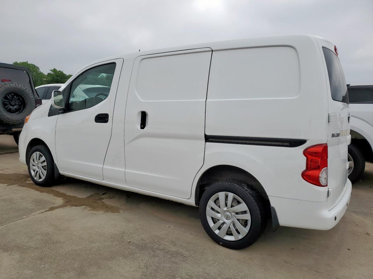 Nissan Nv 2.5s Image 3