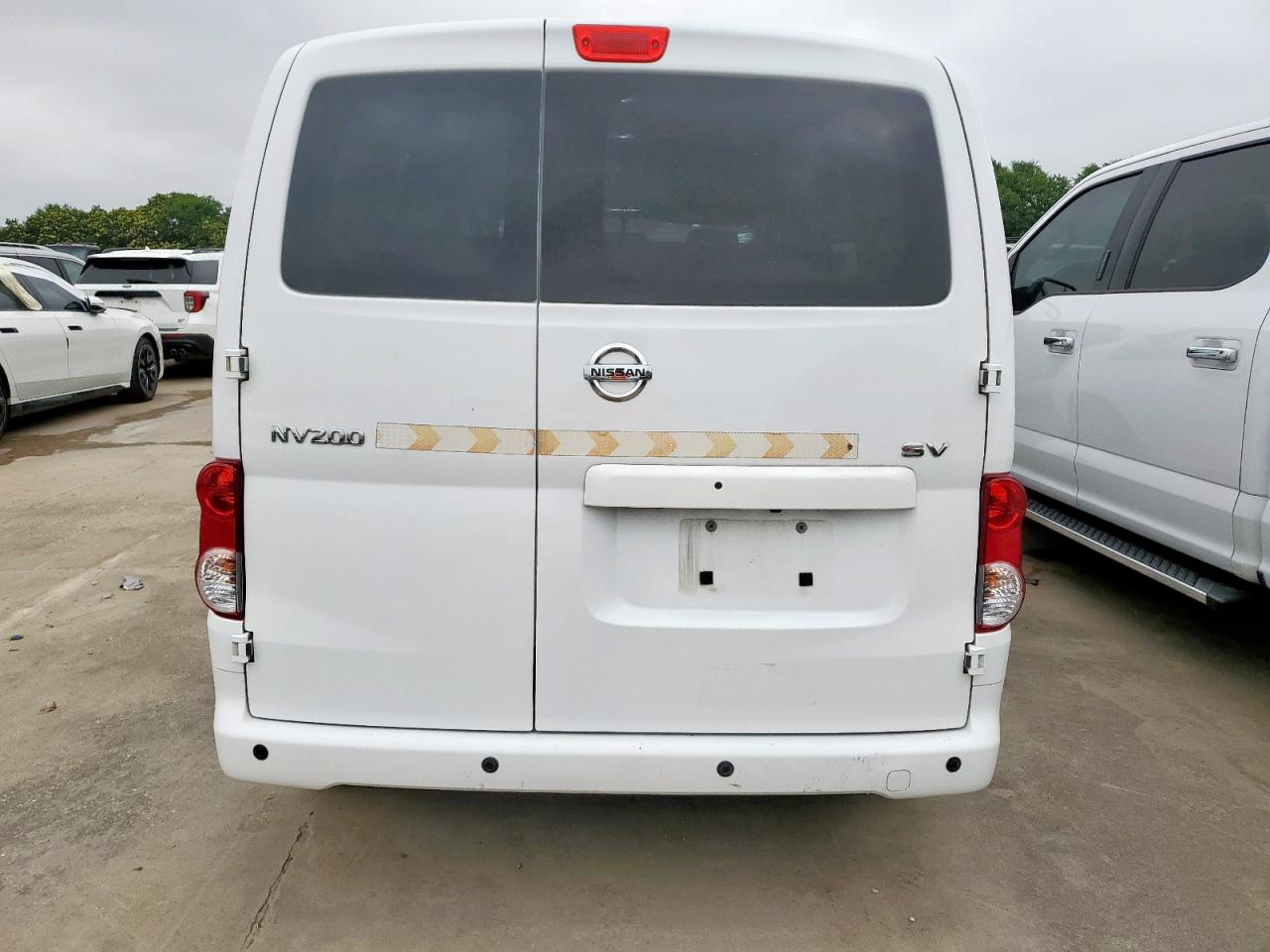 Nissan Nv 2.5s Image 8