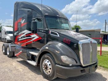  Salvage Kenworth Constructi
