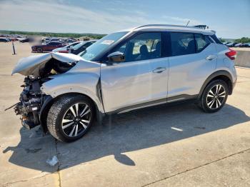  Salvage Nissan Kicks