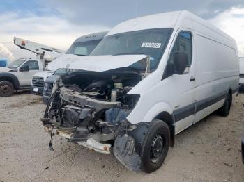  Salvage Mercedes-Benz Sprinter