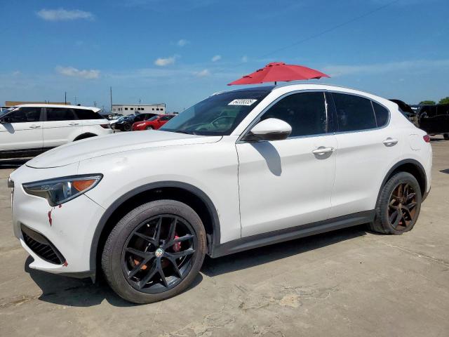  Salvage Alfa Romeo Stelvio