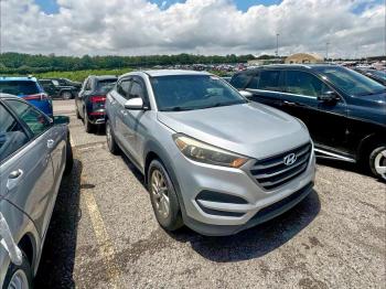  Salvage Hyundai TUCSON