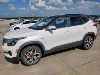  Salvage Kia Seltos