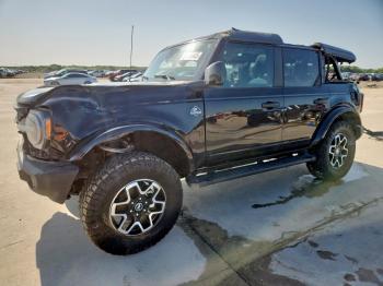  Salvage Ford Bronco