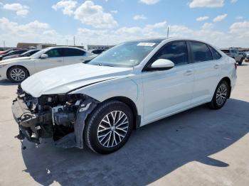  Salvage Volkswagen Jetta