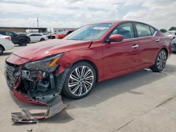  Salvage Nissan Altima