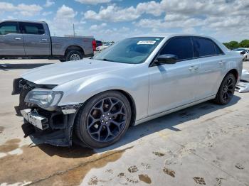  Salvage Chrysler 300