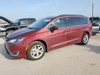  Salvage Chrysler Pacifica
