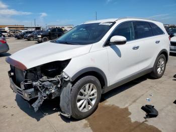  Salvage Kia Sorento