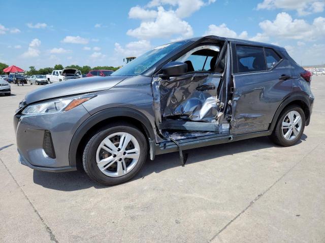  Salvage Nissan Kicks