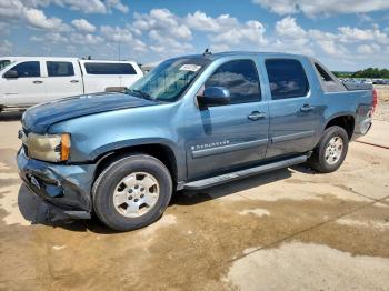  Salvage Chevrolet Avalanche