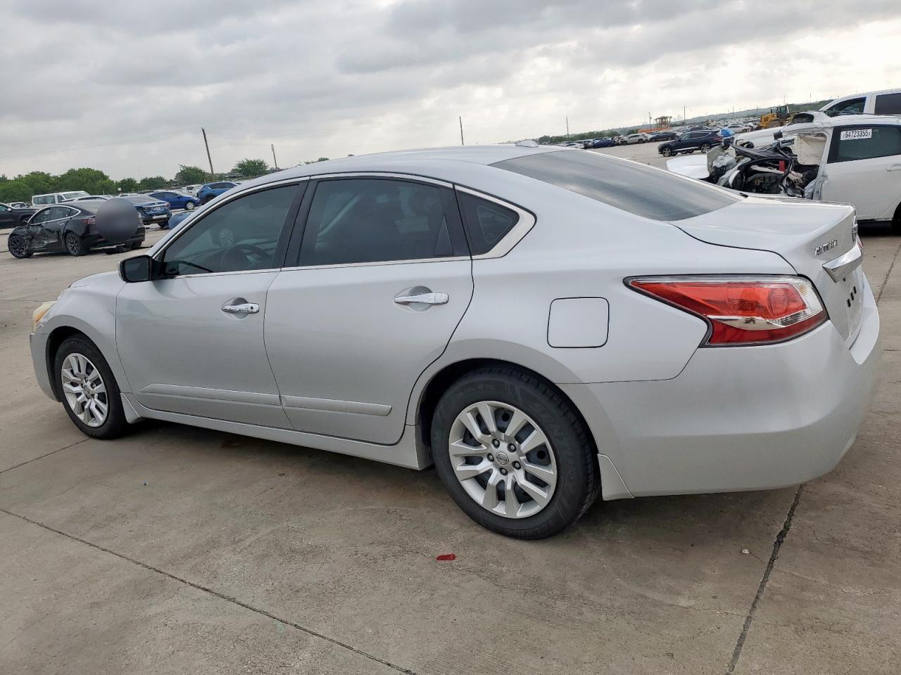 Nissan Altima 2.5 Image 2