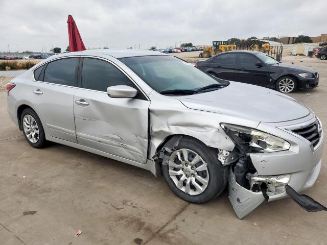 Nissan Altima 2.5 Image 11