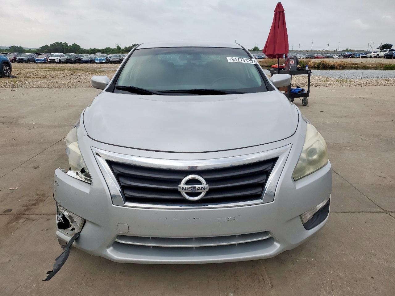 Nissan Altima 2.5 Image 3