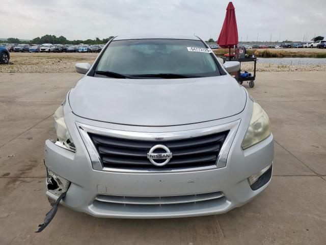 Nissan Altima 2.5 Image 3