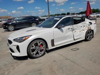 Salvage Kia Stinger